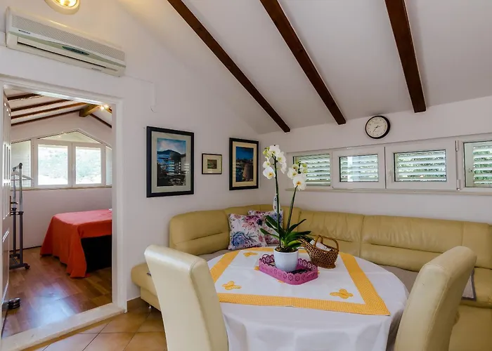 Marina View Apartment *